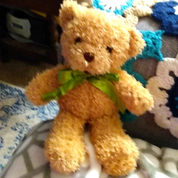 New Teddy Bear With Green 💚 Bow - Picture 1 of 4